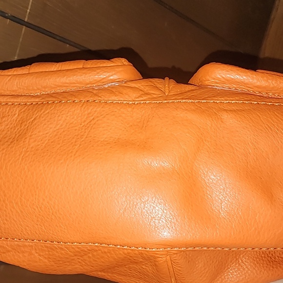 M.K. Shoulder Bag - Picture 4 of 10